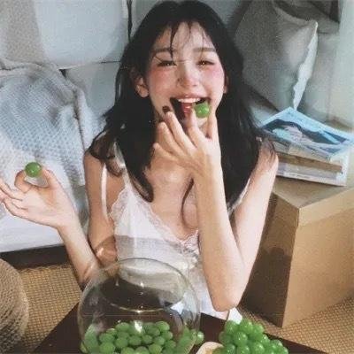 魔鬼女房东